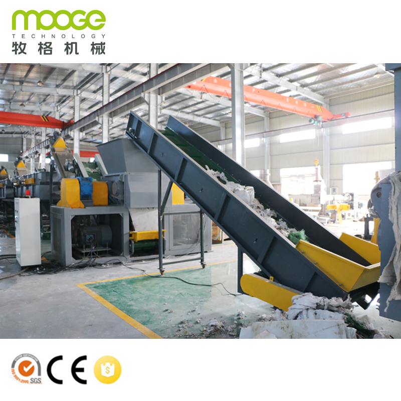 Waste Plastic PE Film / PP Jumbo Bags Flakes Recycling Plant Machine